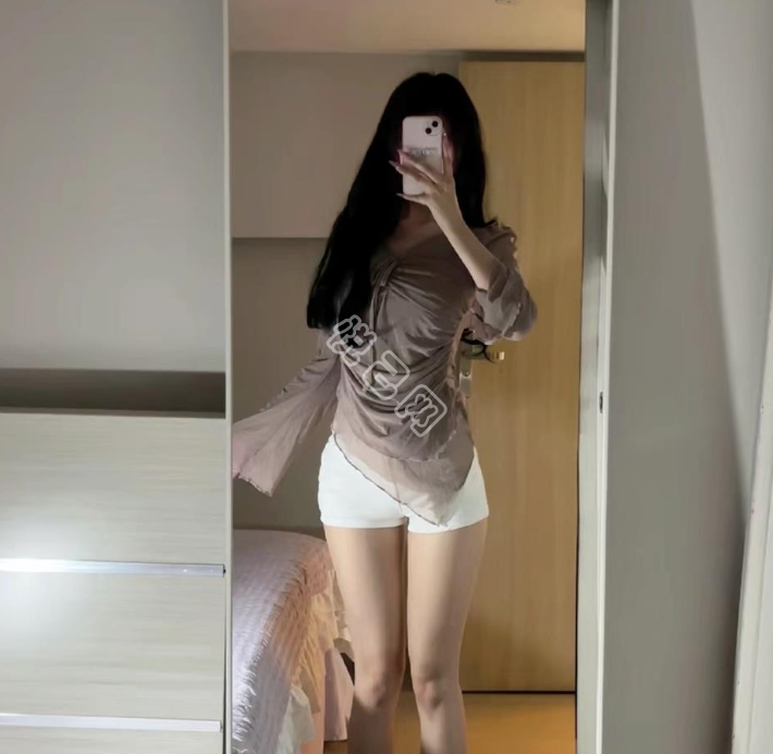 【爱你是孤单的心】的相册