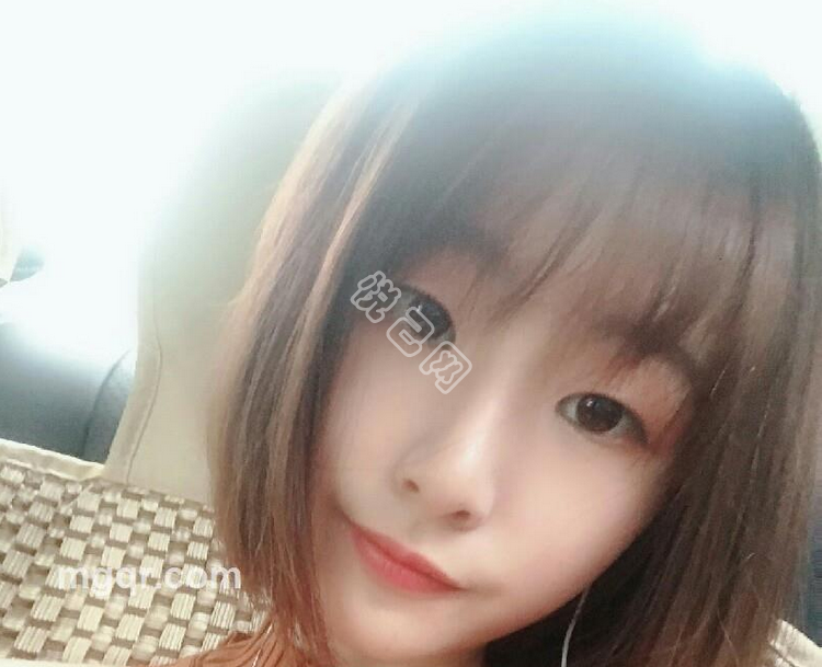 【花悦人已憔悴】的相册