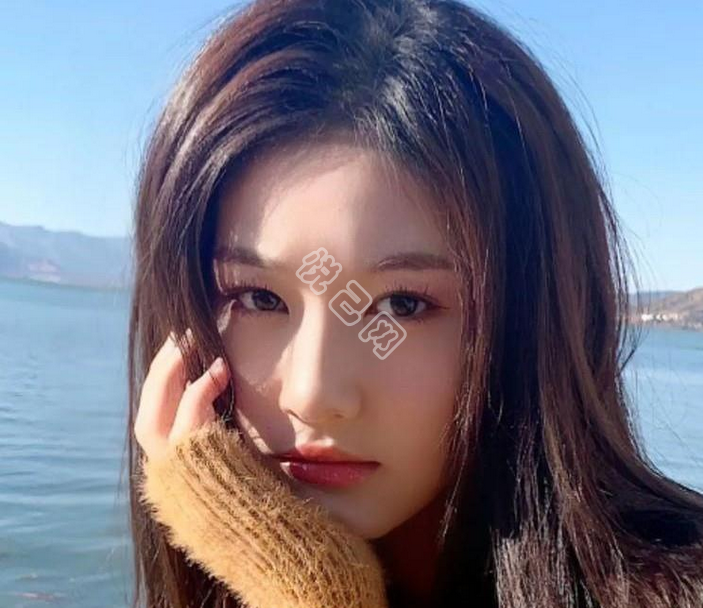 【摆烂小鱼】的相册