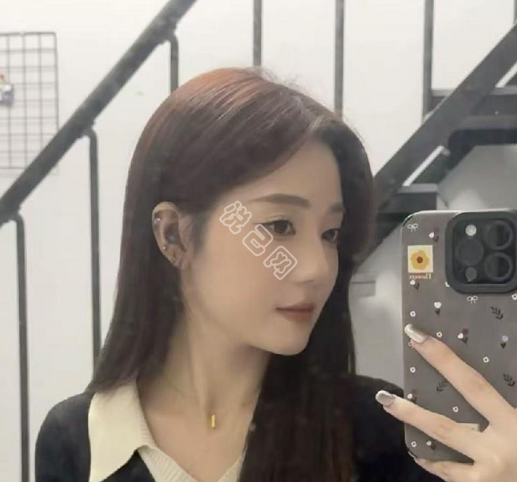 【妮妮哦】的相册