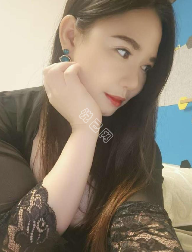 【娜娜嗯】的相册